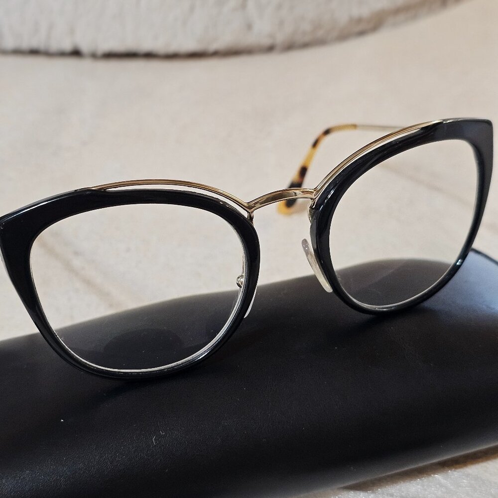Authentic PRADA Sunglasses converted in prescription glasses.